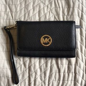 Michael Kors Wristlet Wallet